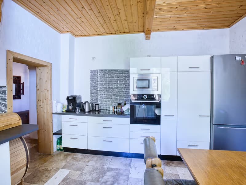Küche im Wohnhaus in Gera - professionelle Immobilienfotografie in Gera
