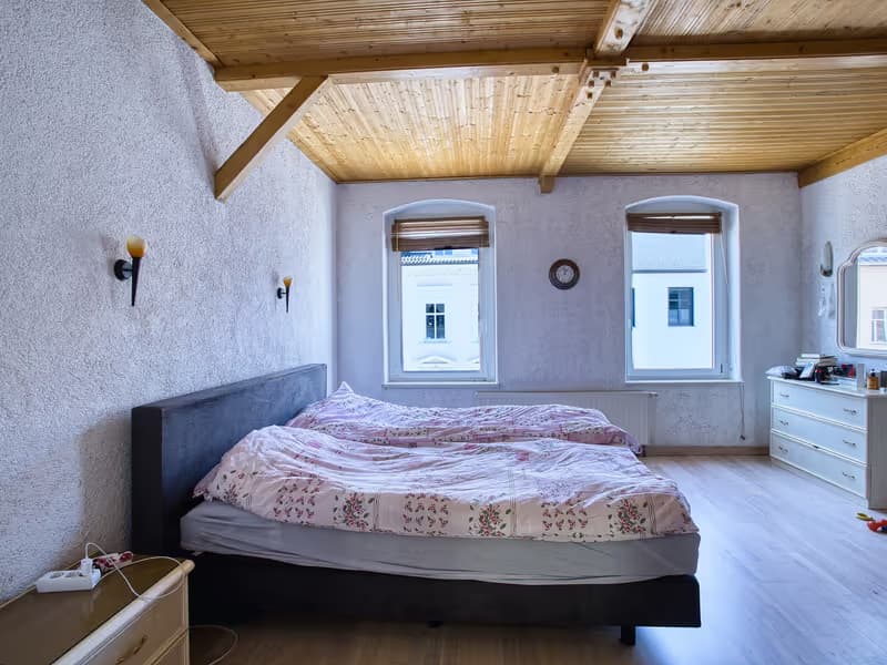 Schlafzimmer im Wohnhaus in Gera - professionelle Immobilienfotografie in Gera