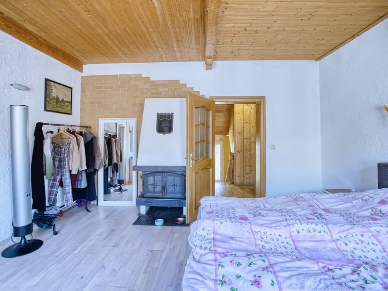 Zweite Perspektive des Schlafzimmers im Wohnhaus in Gera - professionelle Immobilienfotografie in Gera