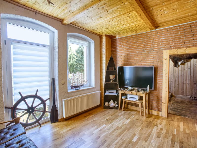 Zweiter Blick in den Wohnbereich im Obergeschoss in Gera - professionelle Immobilienfotografie in Gera