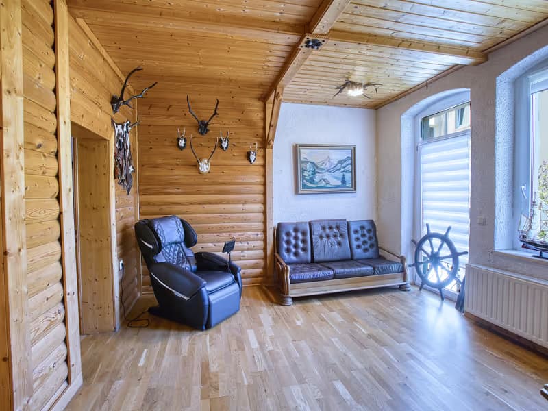 Wohnbereich im Obergeschoss des Wohnhauses in Gera - professionelle Immobilienfotografie in Gera